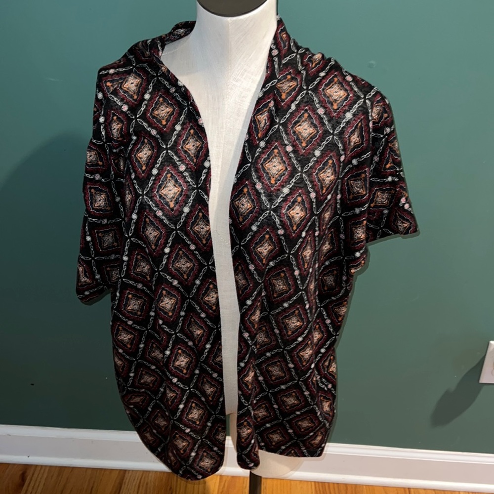 Torrid‎ Black multicolored cardigan Size 00--perfect for fall